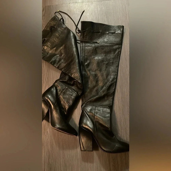 Gorgeouse size 9 amazing all leather Italian made boots. Worn once $320 - Picture 1 of 3